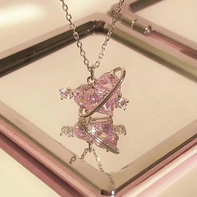 Collier avec Pendentif Cerise en Or Rouge