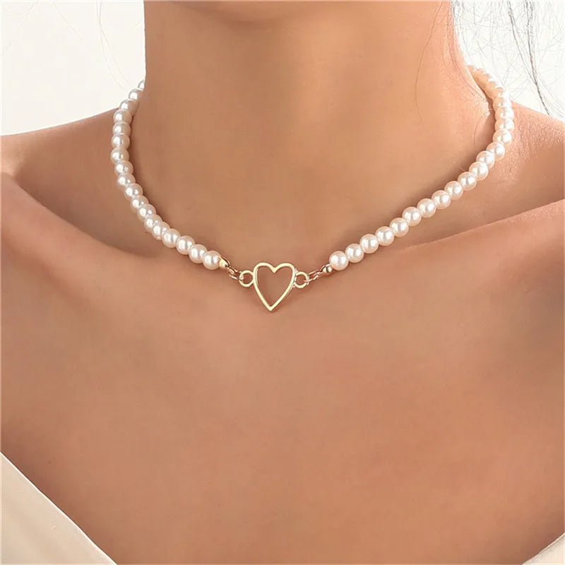 Collier Ras-du-Cou Cœur d'Amour en Perles