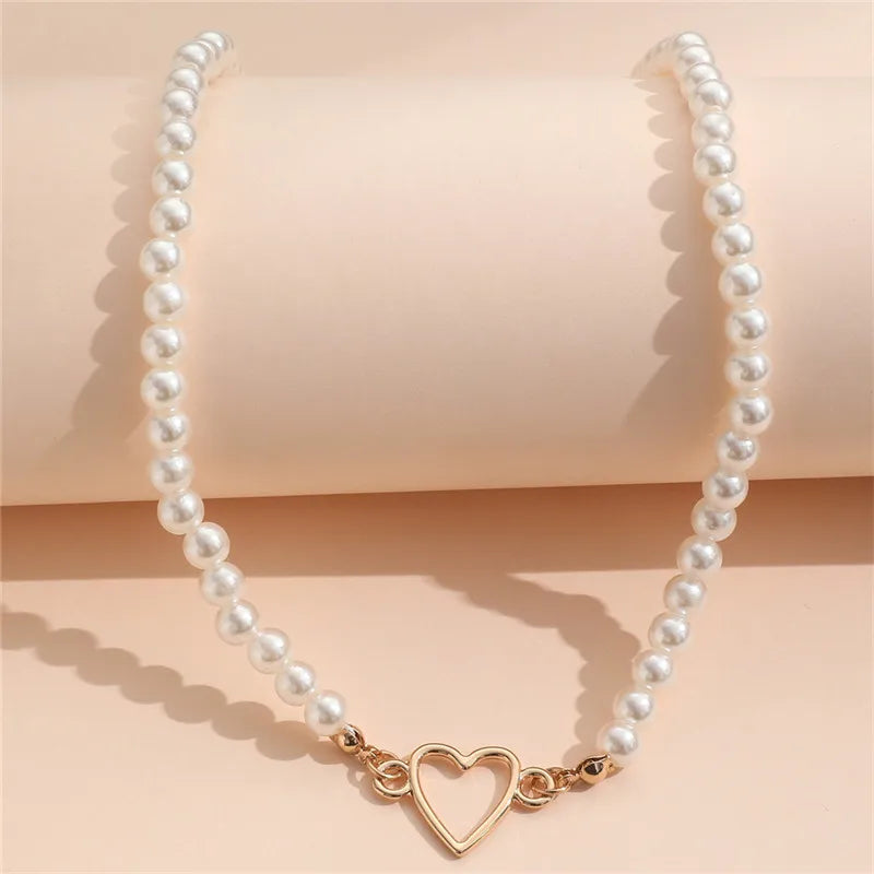 Collier Ras-du-Cou Cœur d'Amour en Perles