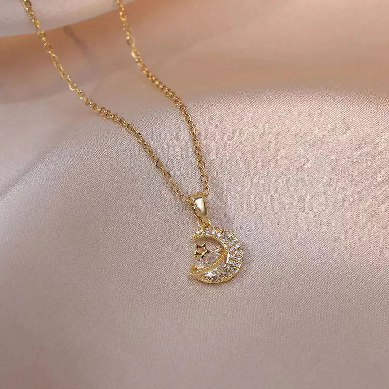 Collier avec Pendentif Cerise en Or Rouge