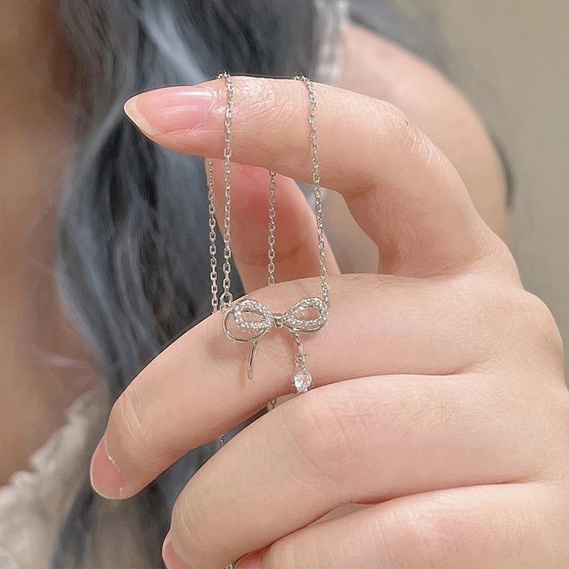 Collier avec Pendentif Cerise en Or Rouge