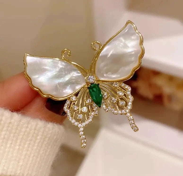 Broche de Luxe en Cristal et Perles Flocon de Neige