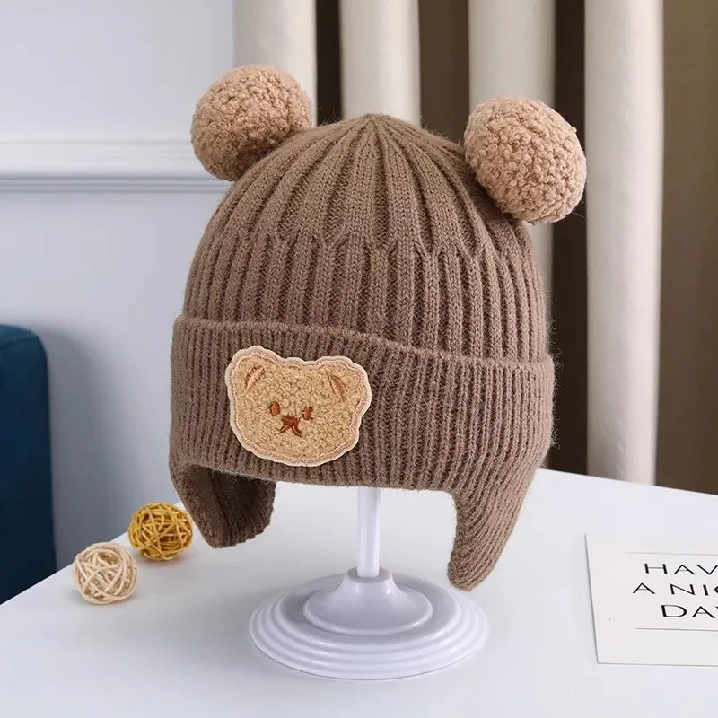 Chapeau en laine pour bébé