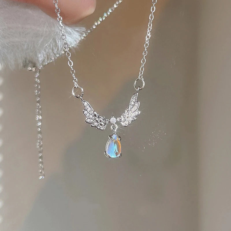 Collier avec Pendentif Cerise en Or Rouge