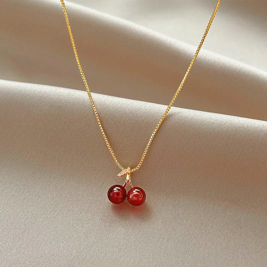 Collier avec Pendentif Cerise en Or Rouge