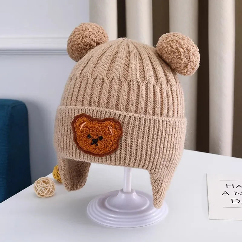 Chapeau en laine pour bébé